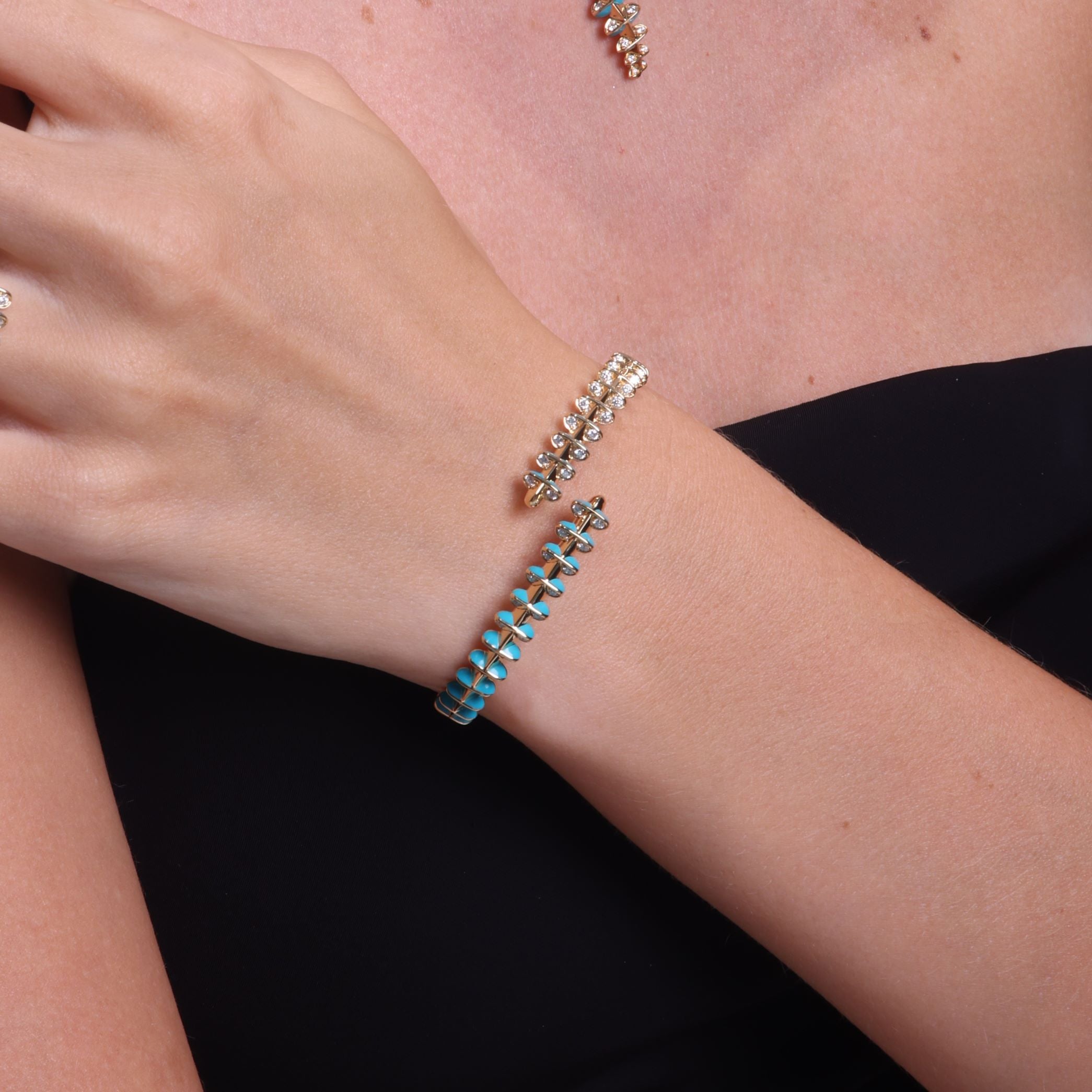 Circle of Life Single Bracelet - Yellow Gold